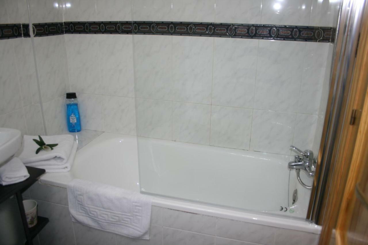 Appartement Ésera Dos Catedrales à Vilanova i la Geltrú Extérieur photo
